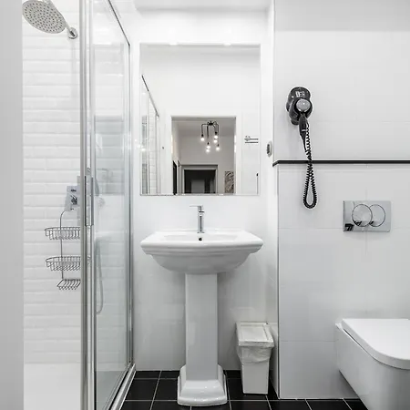 Apartment Rentplanet - Chmielna Warsaw